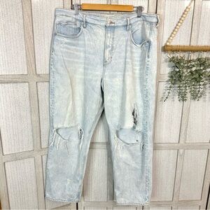 American Eagle High Rise Mom Jeans Plus Size 18 Distressed Shredded Light Wash